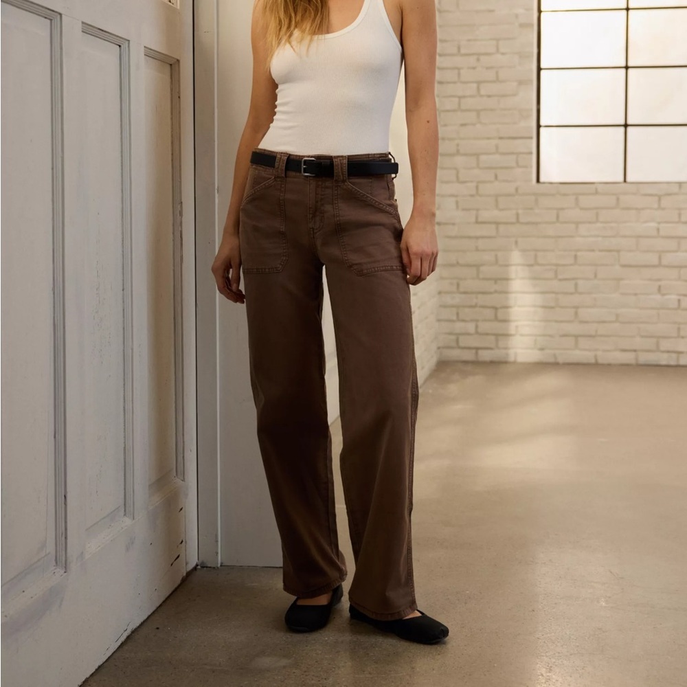 American Eagle Brown Cargo Straight-Leg Pants - Size 8, Gently Used